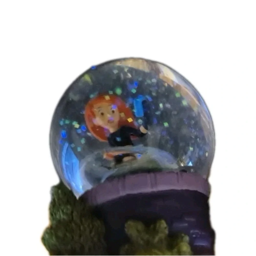 DISNEY KIM POSSIBLE MINI SNOW‎ GLOBE--RARE